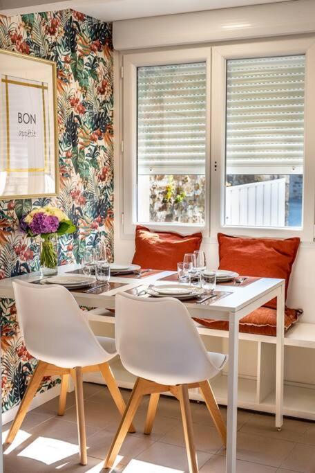Le Cocoon - Appartement Dans Maison Du Xviieme Siecle ฟูแฌร์ ภายนอก รูปภาพ